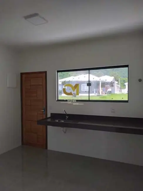 Foto 4 de Casa de Condomínio com 3 quartos à venda, 107m2 em Marica - RJ