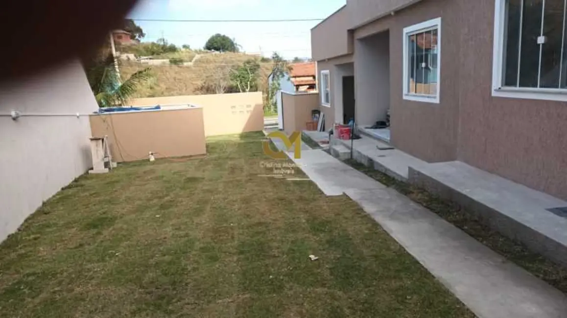 Foto 2 de Casa de Condomínio com 2 quartos à venda, 57m2 em Marica - RJ