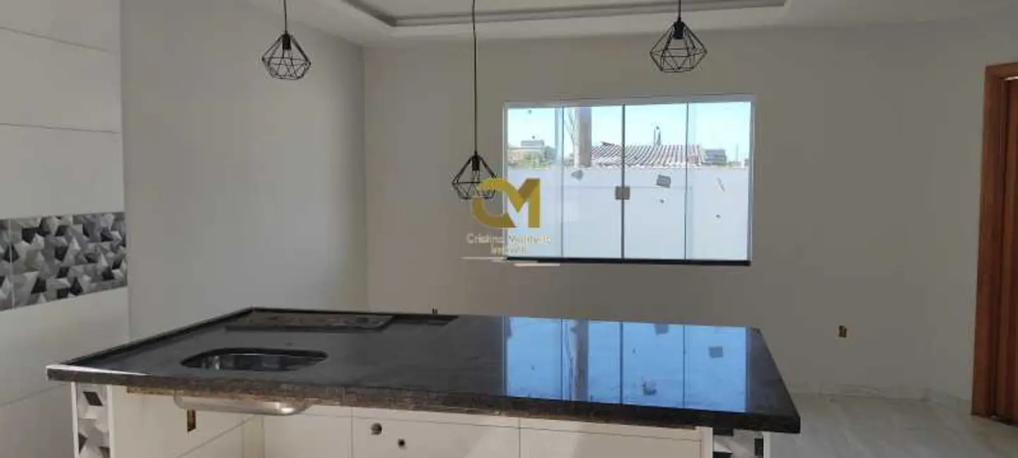 Foto 2 de Casa com 3 quartos à venda, 110m2 em Marica - RJ