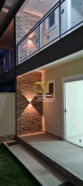 Foto 2 de Casa com 2 quartos à venda, 70m2 em Marica - RJ