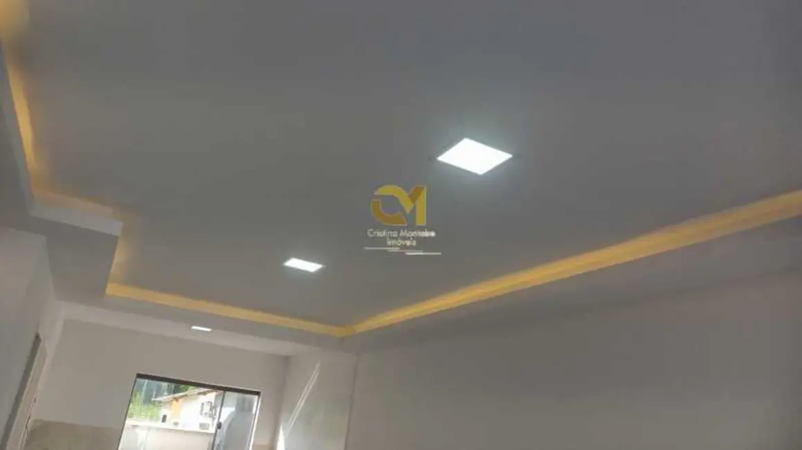 Foto 2 de Casa com 2 quartos à venda em Marica - RJ