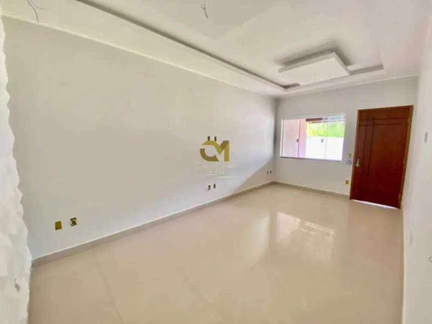 Foto 2 de Casa com 2 quartos à venda, 92m2 em Marica - RJ