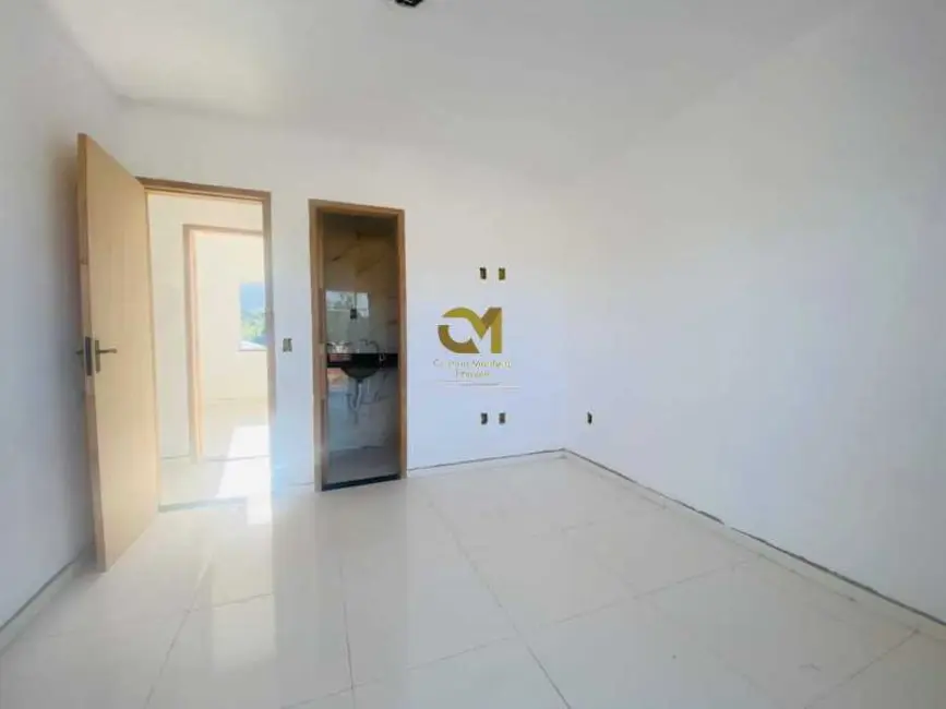 Foto 6 de Casa com 2 quartos à venda, 66m2 em Marica - RJ
