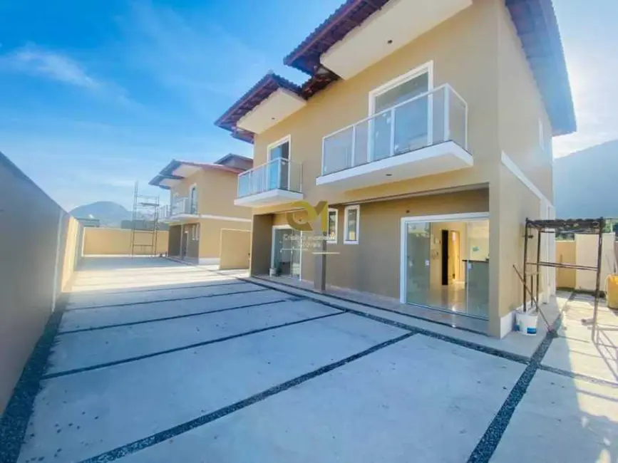 Foto 1 de Casa com 2 quartos à venda, 66m2 em Marica - RJ