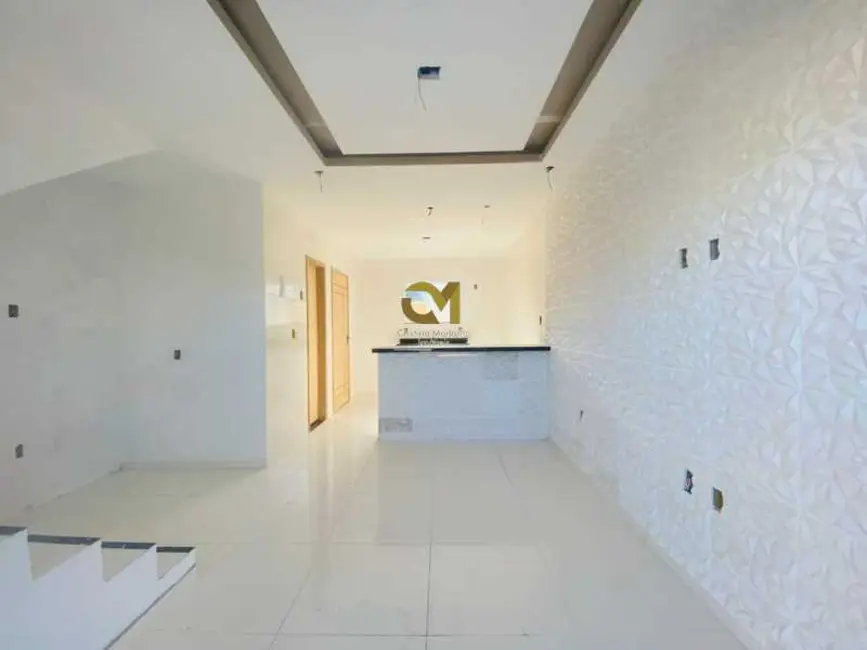 Foto 2 de Casa com 2 quartos à venda, 66m2 em Marica - RJ