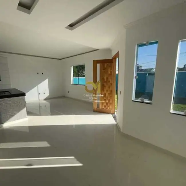 Foto 2 de Casa com 3 quartos à venda, 100m2 em Marica - RJ