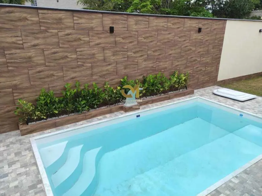 Foto 2 de Casa com 3 quartos à venda, 175m2 em Marica - RJ