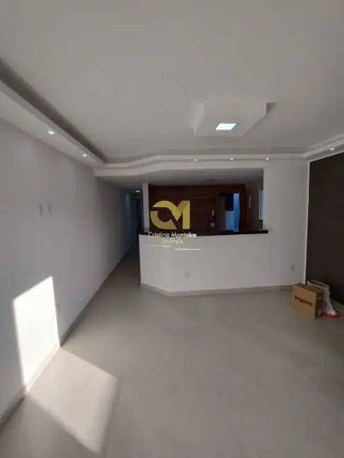 Foto 2 de Casa com 2 quartos à venda em Marica - RJ