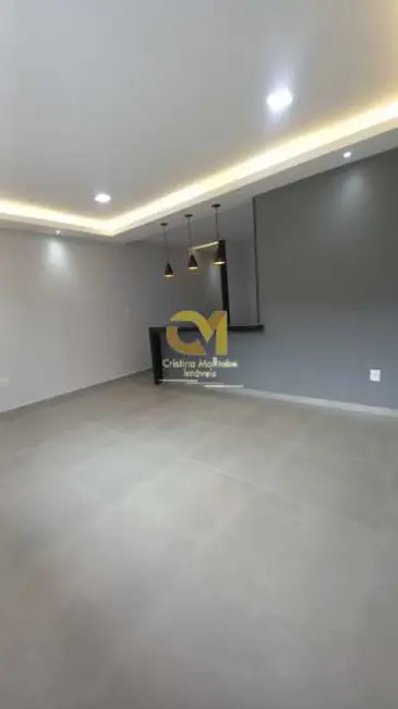 Foto 2 de Casa com 2 quartos à venda, 102m2 em Marica - RJ