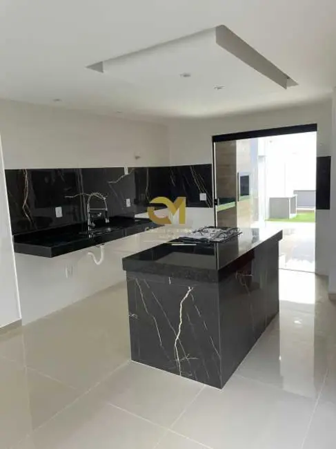Foto 4 de Casa com 2 quartos à venda, 86m2 em Marica - RJ