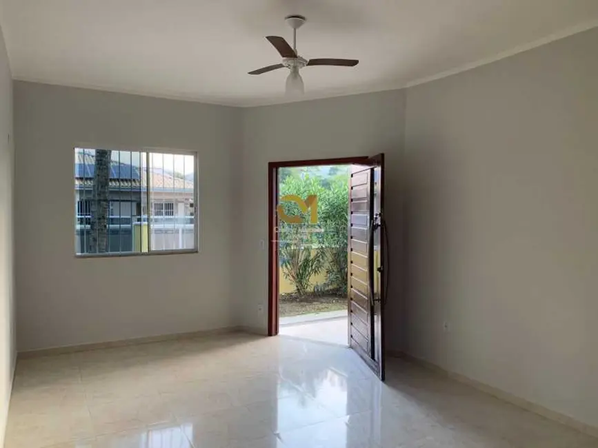 Foto 3 de Casa de Condomínio com 4 quartos à venda, 150m2 em Marica - RJ