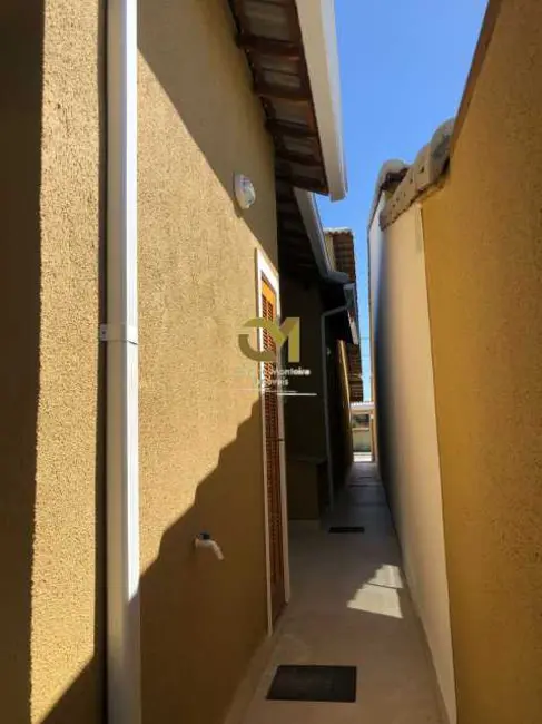 Foto 4 de Casa com 2 quartos à venda em Marica - RJ