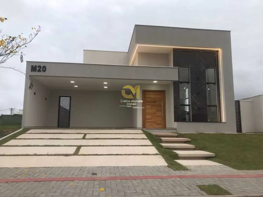 Foto 1 de Casa de Condomínio com 3 quartos à venda, 206m2 em Marica - RJ