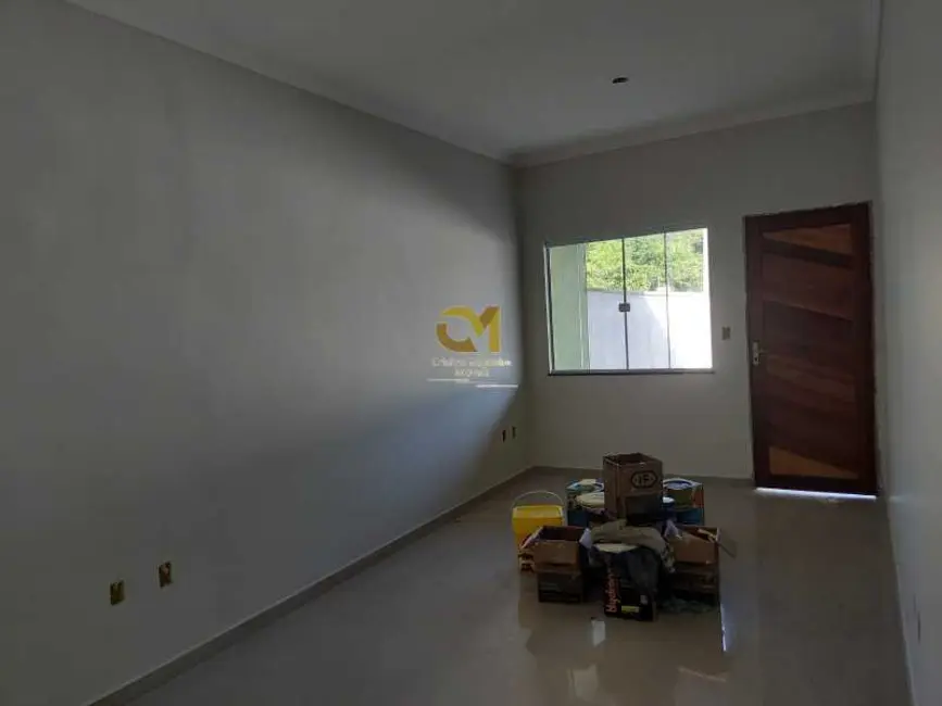 Foto 4 de Casa com 2 quartos à venda, 73m2 em Marica - RJ