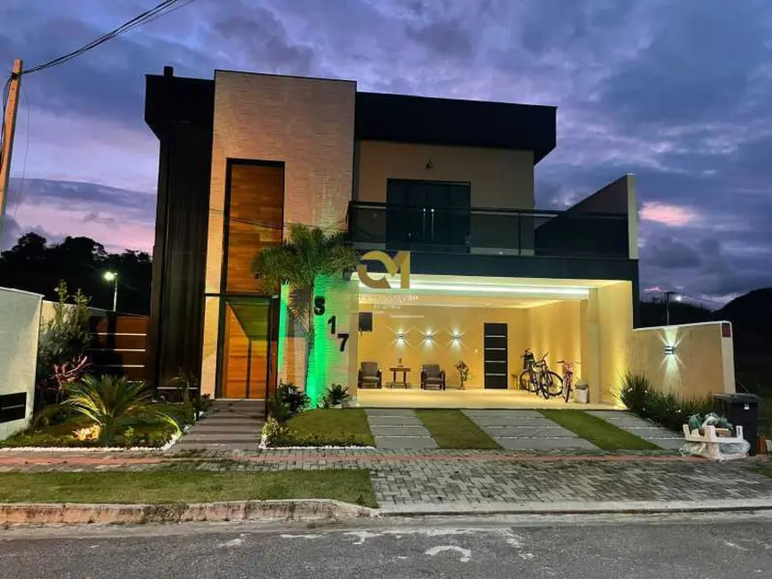Foto 1 de Casa de Condomínio com 4 quartos à venda, 283m2 em Marica - RJ