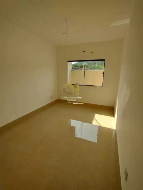 Foto 9 de Casa de Condomínio com 3 quartos à venda em Marica - RJ