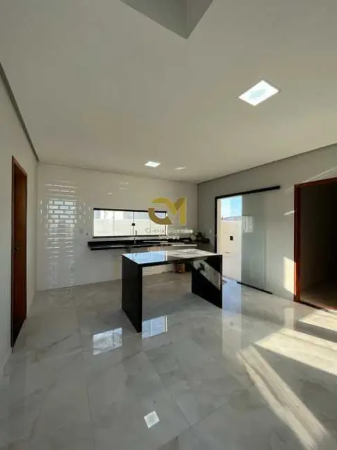 Foto 8 de Casa de Condomínio com 3 quartos à venda em Marica - RJ