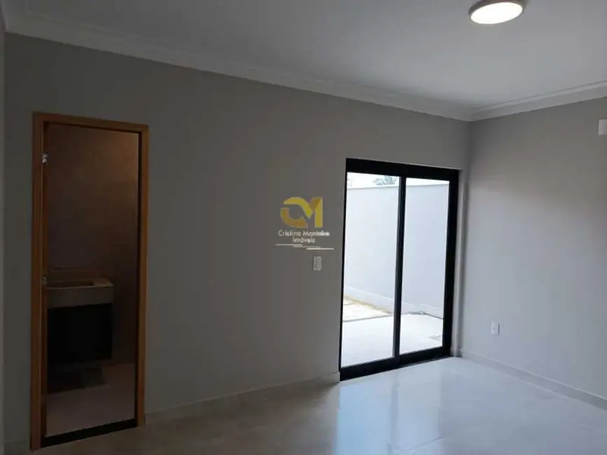 Foto 3 de Casa com 2 quartos à venda em Marica - RJ