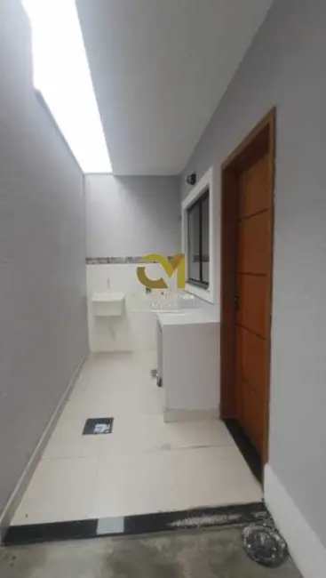 Foto 8 de Casa com 2 quartos à venda em Marica - RJ