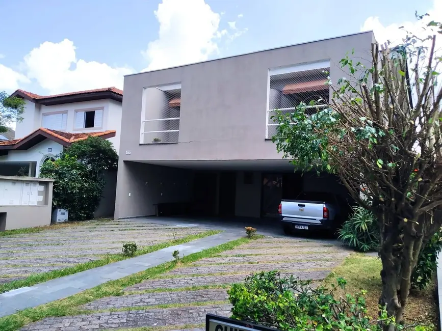 Foto 1 de Casa com 4 quartos para alugar, 470m2 em Alphaville, Santana De Parnaiba - SP
