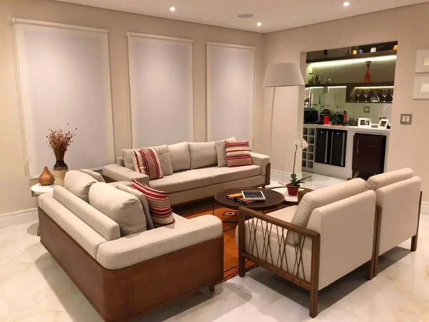 Casa com 3 quartos à venda, 420m2 em Alphaville, Santana De Parnaiba - SP - imagem 4 Foto 4 de Casa com 3 quartos à venda, 420m2 em Alphaville, Santana De Parnaiba - SP
