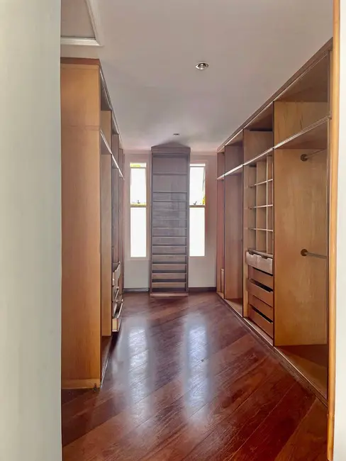 Casa com 4 quartos para alugar, 650m2 em Alphaville, Santana De Parnaiba - SP - imagem 6 Foto 6 de Casa com 4 quartos para alugar, 650m2 em Alphaville, Santana De Parnaiba - SP