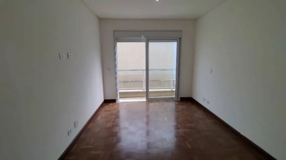 Casa com 4 quartos à venda, 470m2 em Alphaville, Santana De Parnaiba - SP - imagem 7 Foto 7 de Casa com 4 quartos à venda, 470m2 em Alphaville, Santana De Parnaiba - SP