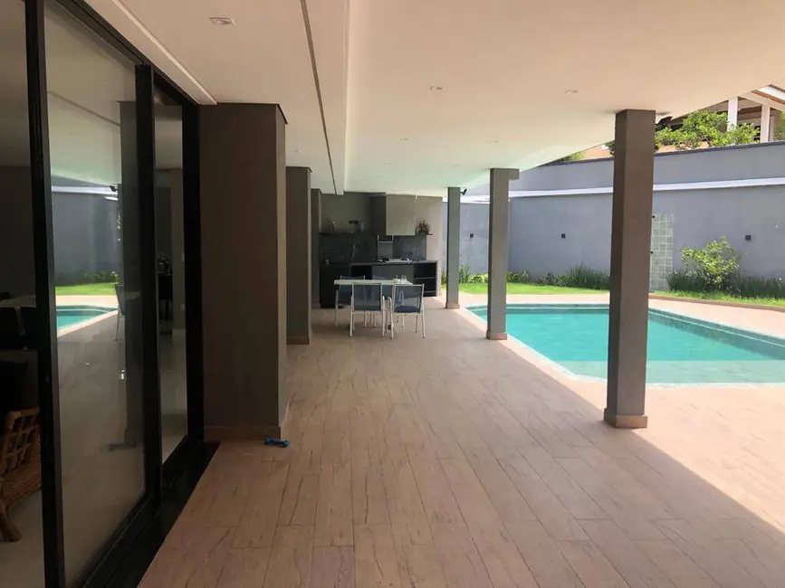 Casa com 3 quartos à venda, 550m2 em Alphaville, Santana De Parnaiba - SP - imagem 4 Foto 4 de Casa com 3 quartos à venda, 550m2 em Alphaville, Santana De Parnaiba - SP