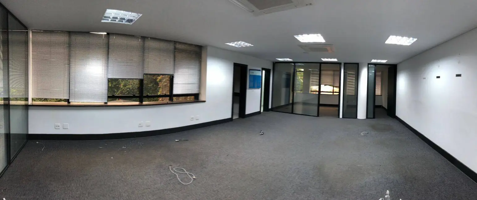 Apartamento à venda e para alugar, 700m2 em Jardim Everest, São Paulo - SP - imagem 6 Foto 6 de Apartamento à venda e para alugar, 700m2 em Jardim Everest, São Paulo - SP