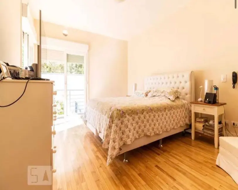 Casa com 4 quartos à venda e para alugar, 560m2 em Alphaville, Santana De Parnaiba - SP - imagem 5 Foto 5 de Casa com 4 quartos à venda e para alugar, 560m2 em Alphaville, Santana De Parnaiba - SP