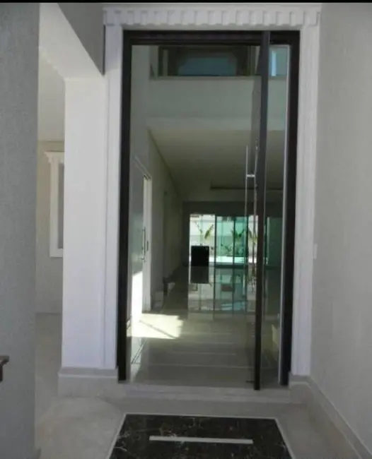 Casa com 4 quartos à venda e para alugar, 510m2 em Alphaville, Santana De Parnaiba - SP - imagem 5 Foto 5 de Casa com 4 quartos à venda e para alugar, 510m2 em Alphaville, Santana De Parnaiba - SP