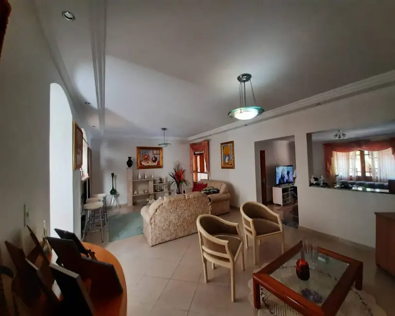 Foto 2 de Casa com 4 quartos à venda e para alugar, 320m2 em Alphaville, Santana De Parnaiba - SP