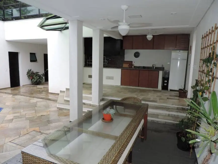 Foto 4 de Casa com 4 quartos à venda e para alugar, 2400m2 em Alphaville, Santana De Parnaiba - SP