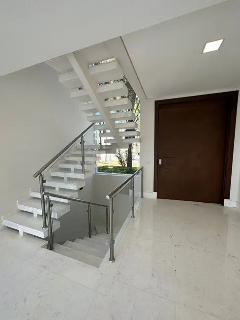 Casa com 5 quartos à venda, 709m2 em Tamboré, Santana De Parnaiba - SP - imagem 5 Foto 5 de Casa com 5 quartos à venda, 709m2 em Tamboré, Santana De Parnaiba - SP