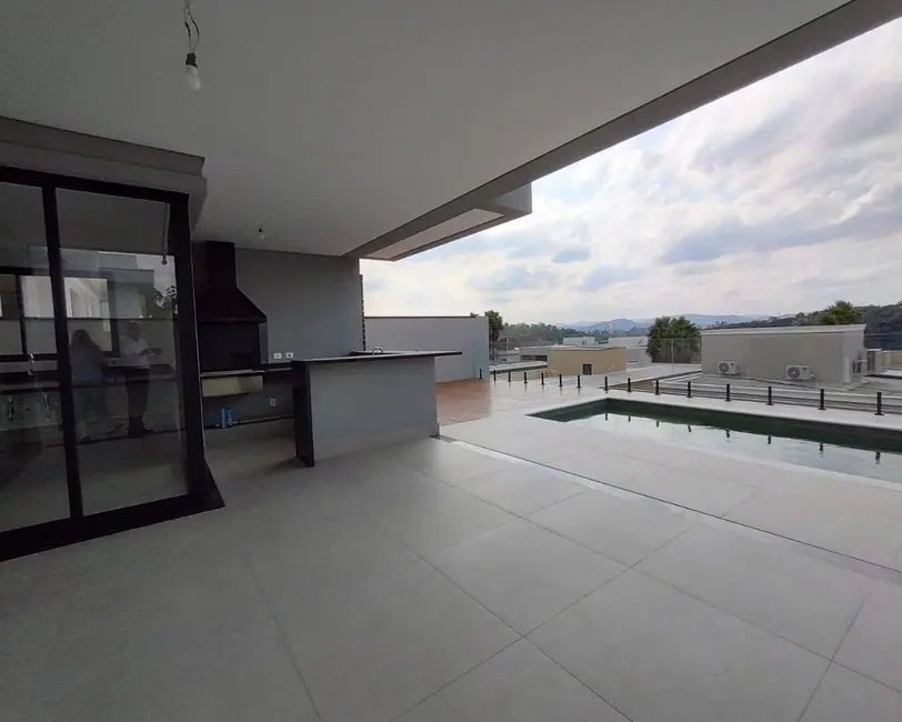 Casa com 4 quartos à venda, 450m2 em Alphaville, Santana De Parnaiba - SP - imagem 5 Foto 5 de Casa com 4 quartos à venda, 450m2 em Alphaville, Santana De Parnaiba - SP