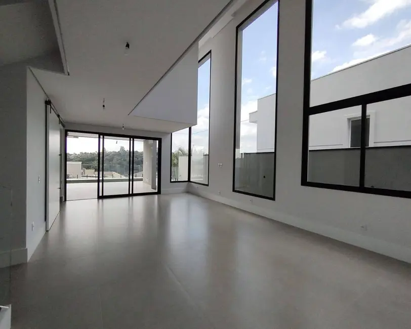 Casa com 4 quartos à venda, 450m2 em Alphaville, Santana De Parnaiba - SP - imagem 3 Foto 3 de Casa com 4 quartos à venda, 450m2 em Alphaville, Santana De Parnaiba - SP