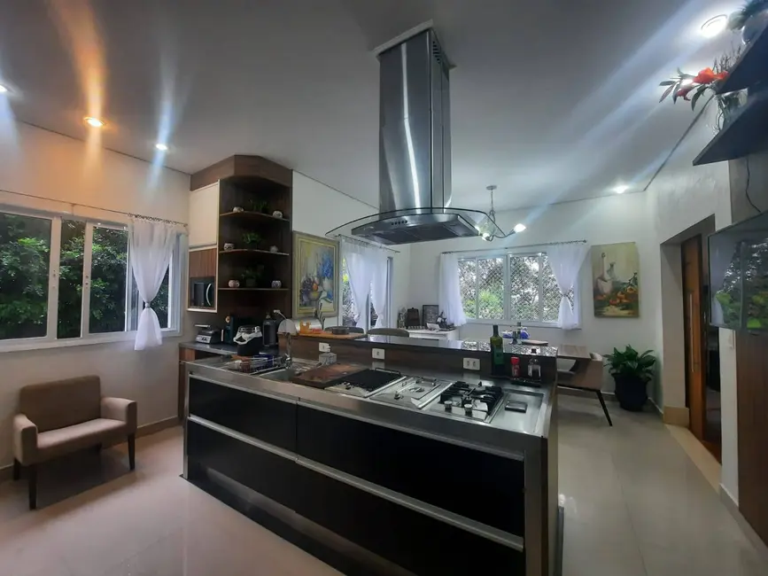 Foto 6 de Casa com 4 quartos à venda e para alugar, 1400m2 em Residencial Tamboré, Barueri - SP