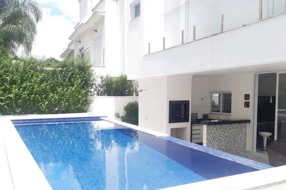 Casa com 5 quartos à venda, 340m2 em Alphaville, Santana De Parnaiba - SP - imagem 3 Foto 3 de Casa com 5 quartos à venda, 340m2 em Alphaville, Santana De Parnaiba - SP