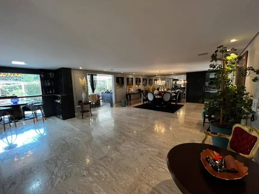 Casa com 4 quartos à venda, 2000m2 em Alphaville, Santana De Parnaiba - SP - imagem 7 Foto 7 de Casa com 4 quartos à venda, 2000m2 em Alphaville, Santana De Parnaiba - SP