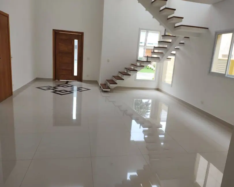 Casa com 4 quartos à venda e para alugar, 420m2 em Tamboré, Santana De Parnaiba - SP - imagem 8 Foto 8 de Casa com 4 quartos à venda e para alugar, 420m2 em Tamboré, Santana De Parnaiba - SP