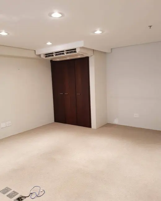 Foto 4 de Sala Comercial à venda e para alugar, 224m2 em Barueri - SP