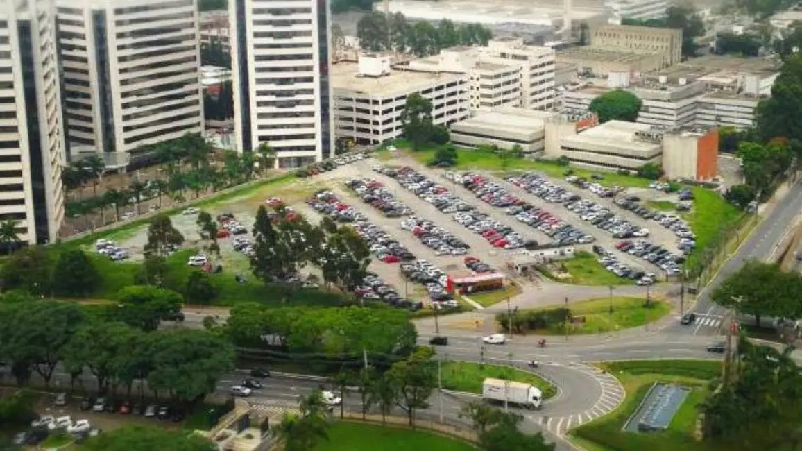 Foto 3 de Terreno / Lote à venda e para alugar, 20000m2 em Barueri - SP