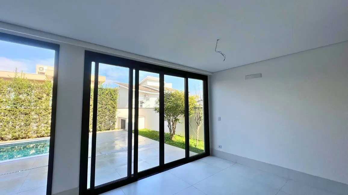 Casa com 4 quartos à venda, 323m2 em Alphaville, Santana De Parnaiba - SP - imagem 6 Foto 6 de Casa com 4 quartos à venda, 323m2 em Alphaville, Santana De Parnaiba - SP