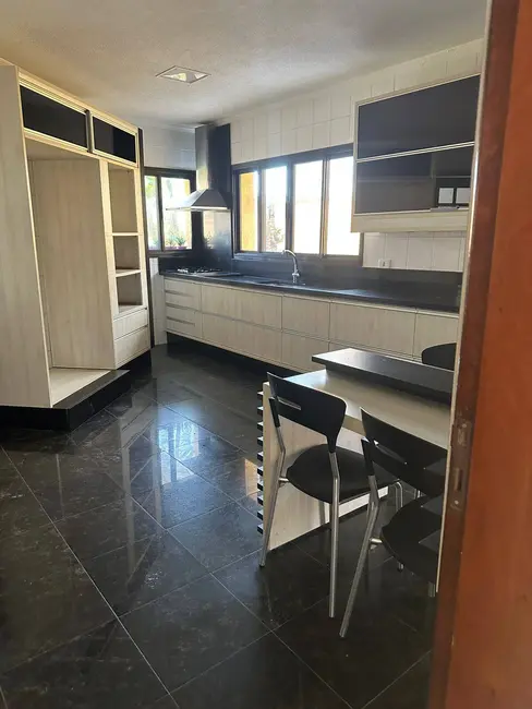 Foto 4 de Casa com 4 quartos à venda e para alugar, 700m2 em Alphaville, Santana De Parnaiba - SP