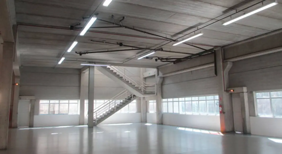 Armazém / Galpão para alugar, 3096m2 em Tamboré, Barueri - SP - imagem 5 Foto 5 de Armazém / Galpão para alugar, 3096m2 em Tamboré, Barueri - SP