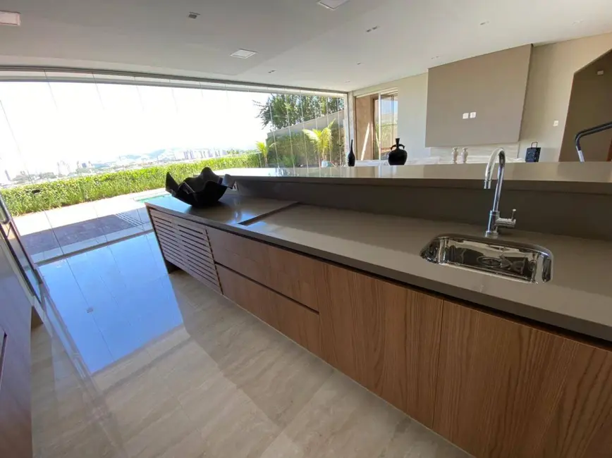 Foto 3 de Casa com 4 quartos à venda, 575m2 em Tamboré, Barueri - SP