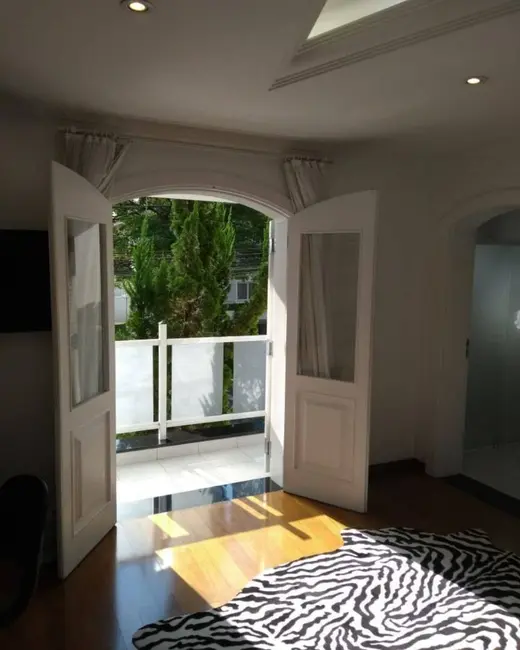 Casa com 3 quartos à venda, 540m2 em Alphaville, Santana De Parnaiba - SP - imagem 9 Foto 9 de Casa com 3 quartos à venda, 540m2 em Alphaville, Santana De Parnaiba - SP