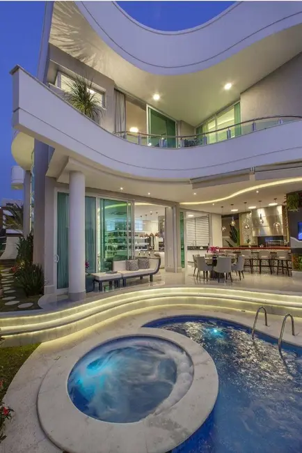 Casa com 4 quartos à venda, 420m2 em Cidade Tamboré, Santana De Parnaiba - SP - imagem 9 Foto 9 de Casa com 4 quartos à venda, 420m2 em Cidade Tamboré, Santana De Parnaiba - SP