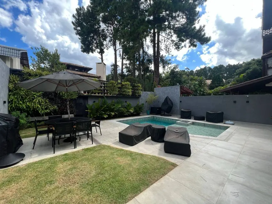 Casa com 4 quartos à venda, 360m2 em Alphaville, Santana De Parnaiba - SP - imagem 8 Foto 8 de Casa com 4 quartos à venda, 360m2 em Alphaville, Santana De Parnaiba - SP