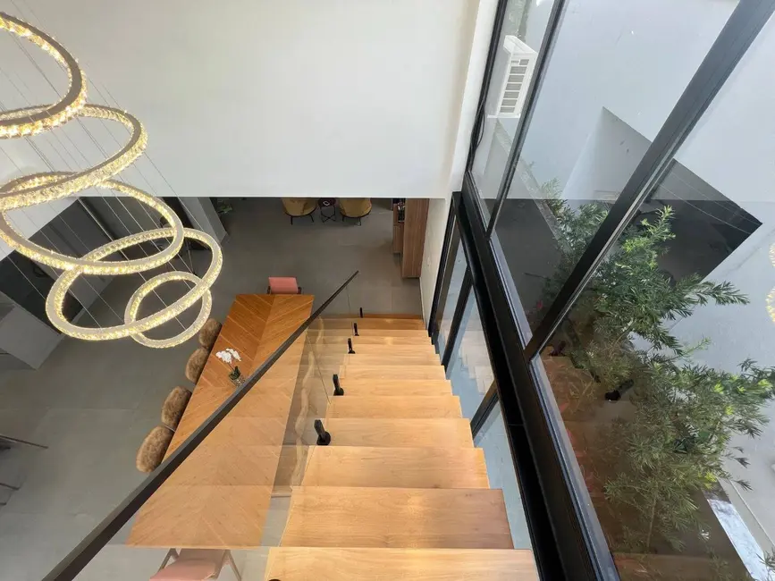 Casa com 4 quartos à venda, 360m2 em Alphaville, Santana De Parnaiba - SP - imagem 5 Foto 5 de Casa com 4 quartos à venda, 360m2 em Alphaville, Santana De Parnaiba - SP